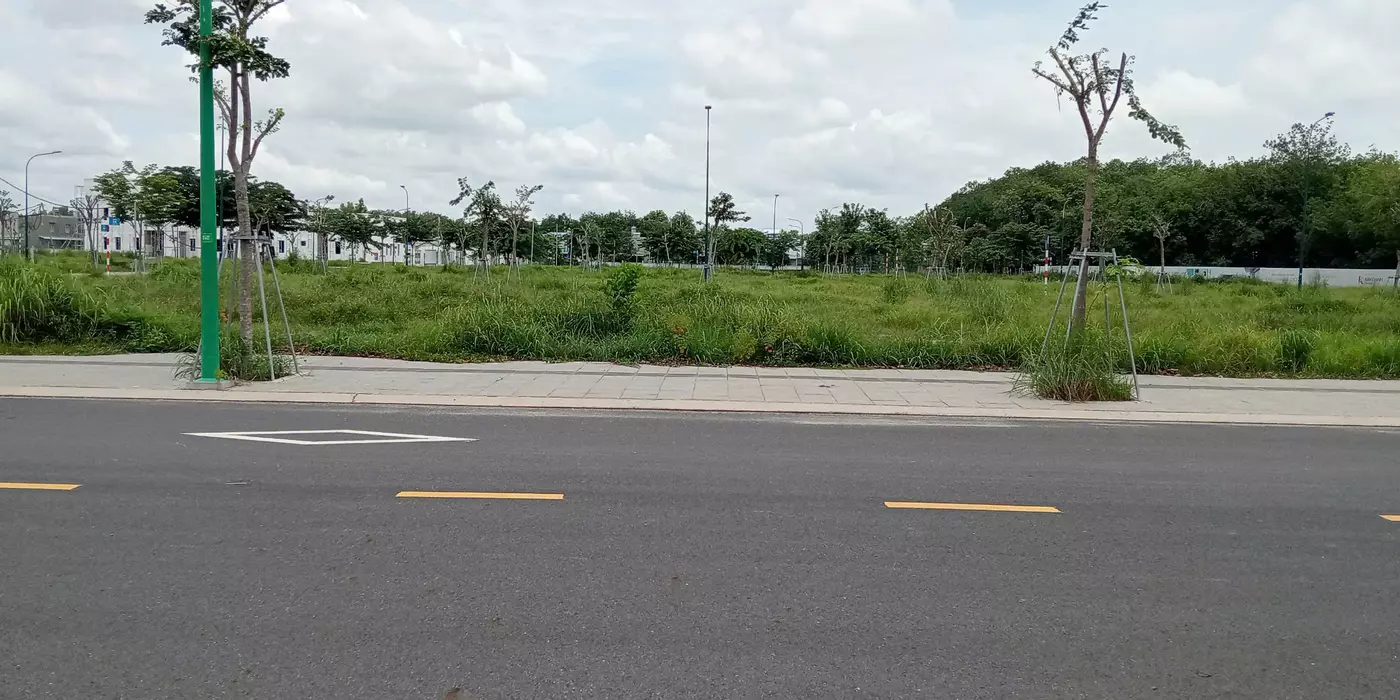 Bán Đất Hòa Lợi 14-6  Bến Đồn Hòa Lợi  Bến Cát Bình Dương Diện tích : 5x18 = 90 m2 Thổ cư 100%