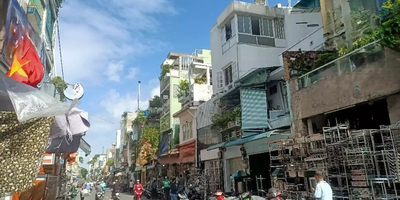 MẶT TIỀN QUẬN 10 - KINH DOANH ĐỈNH 30 m2 - GIÁ YÊU THƯƠNG 6 TỶ