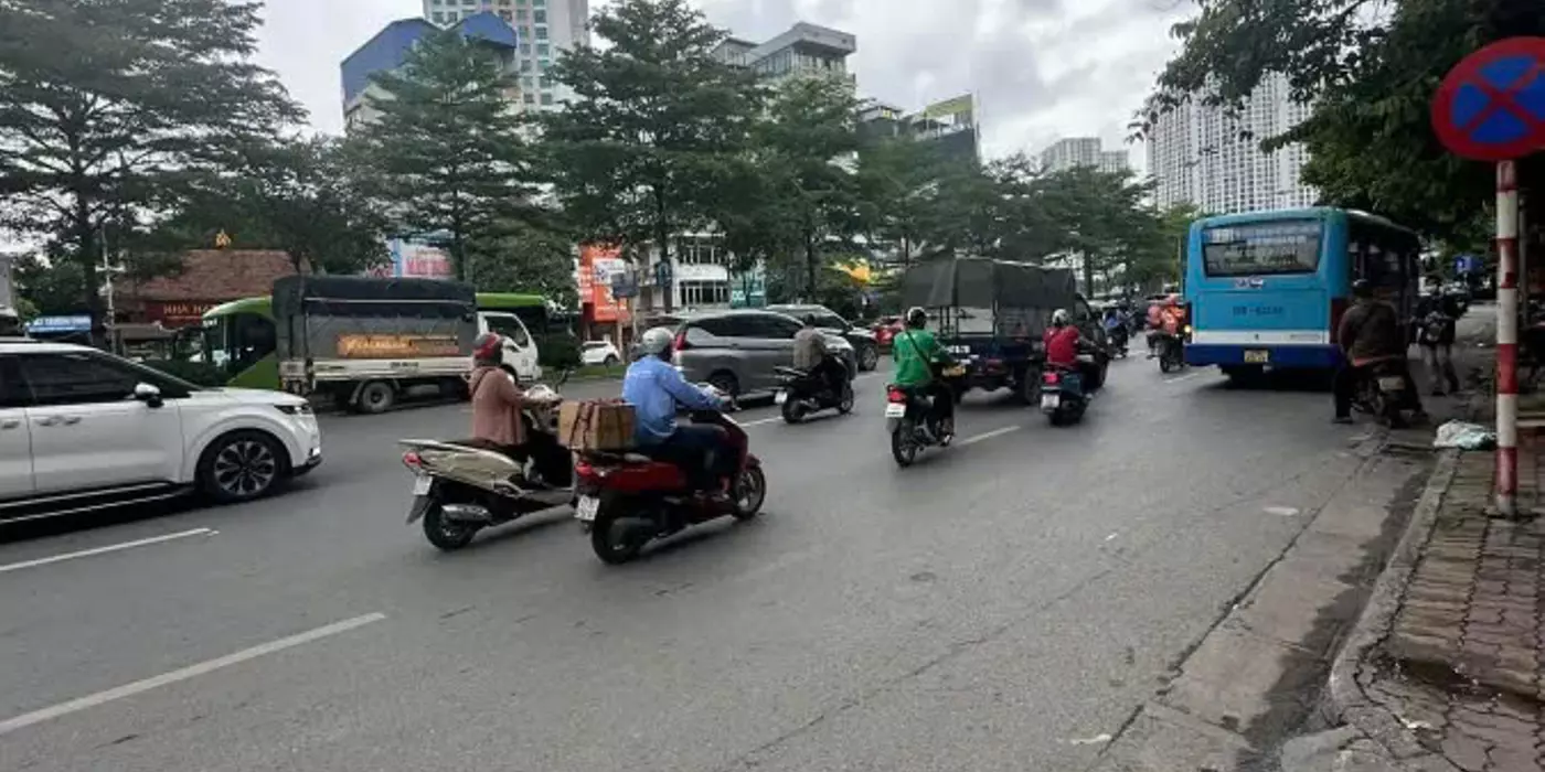 Chỉ 13Tỷ Mặt Phố Trường Chinh, Lô Góc, Vỉa Hè, Kinh Doanh, Oto 40m*5T.