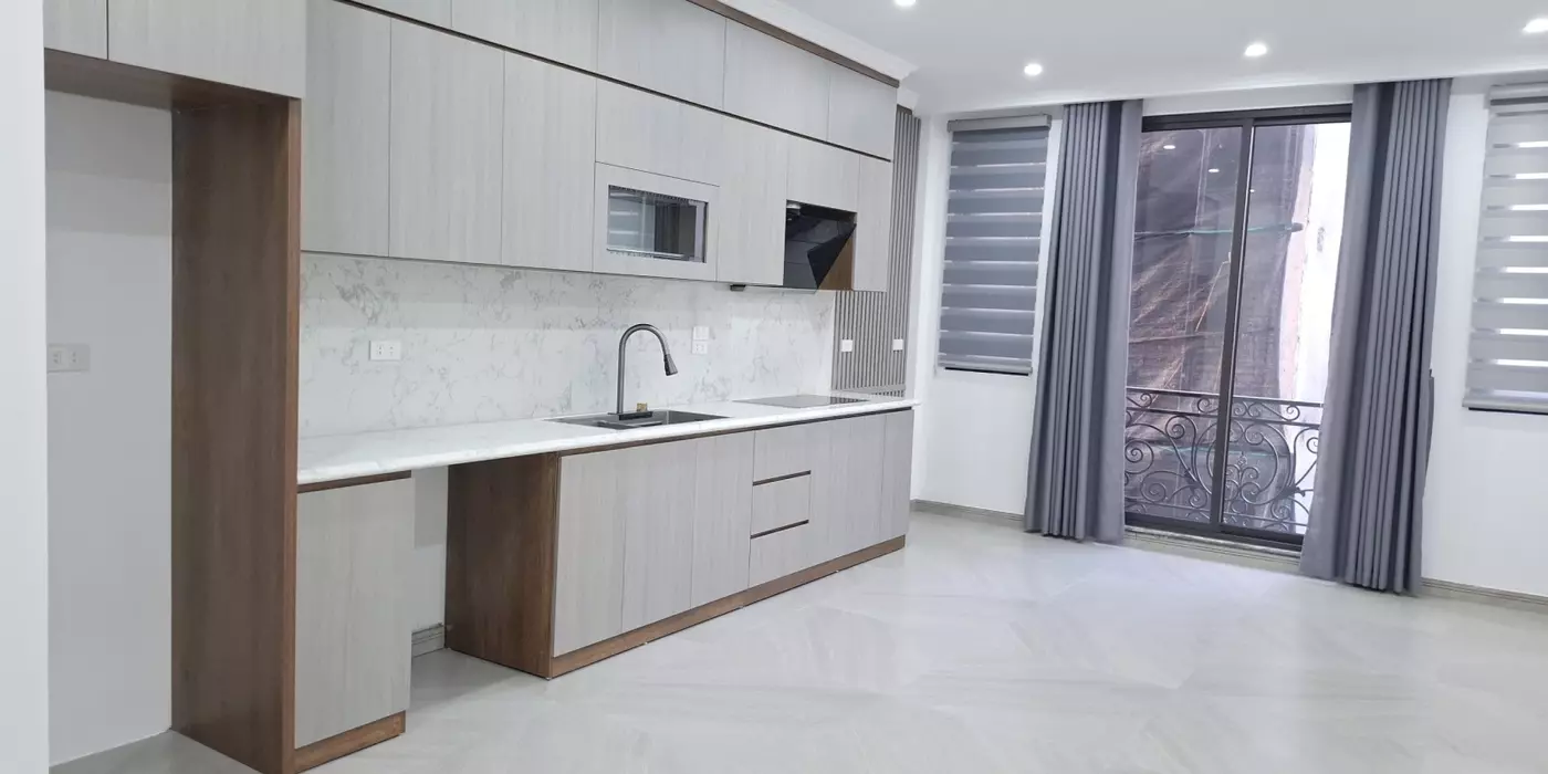 Nhà Lô Góc Phố Thanh Nhàn, Ngõ To Nông - 32m², 4.8m Mặt Tiền, Chỉ 6 Tỷ!