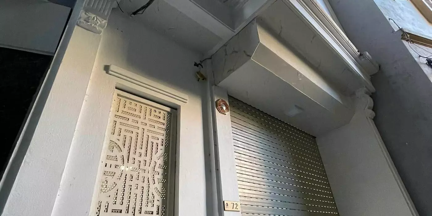 Hoàng Hoa Thám - 32m2 - 6 Tầng - Thang máy - 4m măt tiền - Ngõ thông - Kinh doanh