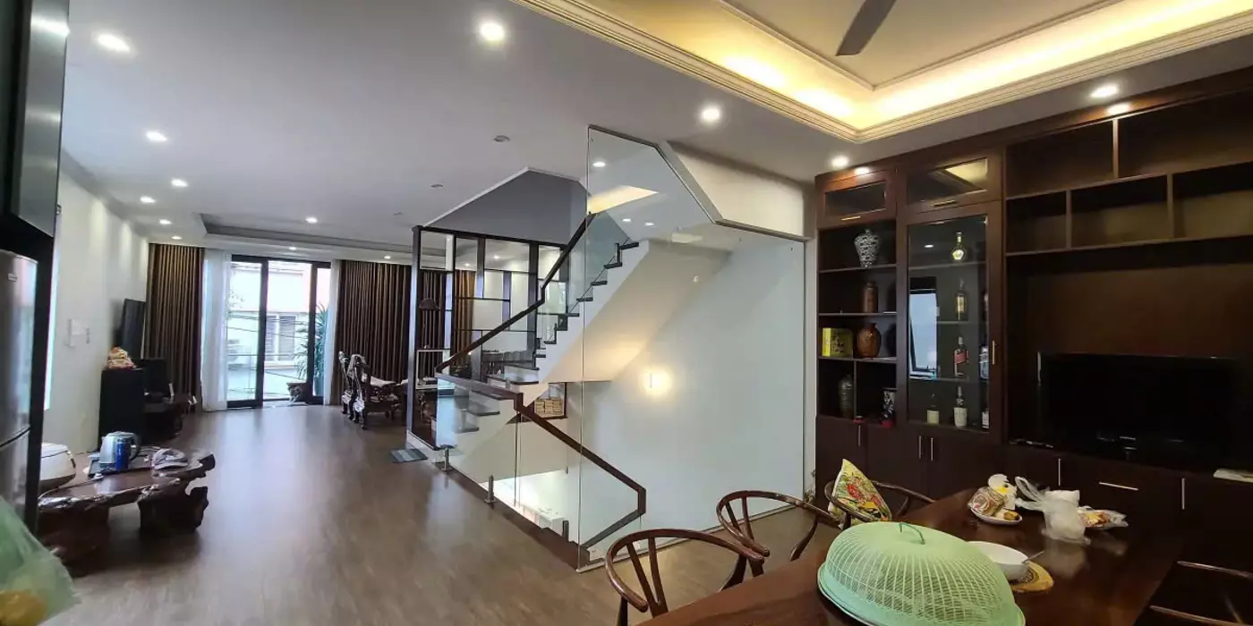 TỨ LIÊN, TÂY HỒ, NHÀ 100M2 5 TẦNG – MẶT TIỀN RỘNG KINH DOANH ĐỈNH, Ô TÔ DỪNG ĐỖ VÀO NHÀ GIÁ 19,8 TỶ