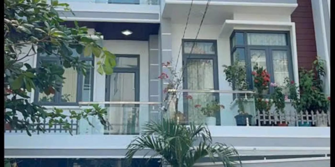 Nhà  4 Tầng Mặt Tiền Kinh Doanh Hiệp Phú