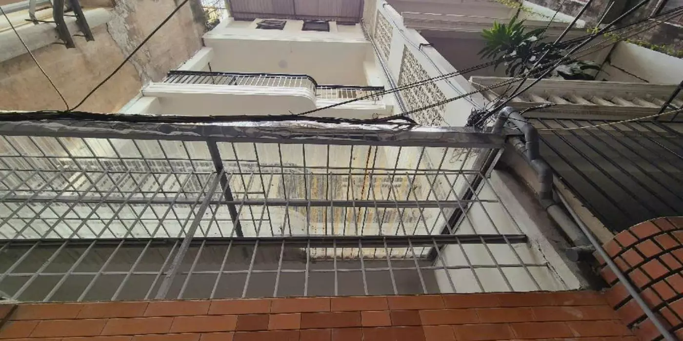 HOÀNG CẦU DUY NHẤT 1 CĂN 60M 4 TẦNG, 4 NGỦ CHỈ 10.795 TỈ, Ô CHỜ THANG MÁY, HAI THOÁNG, THƯƠNG