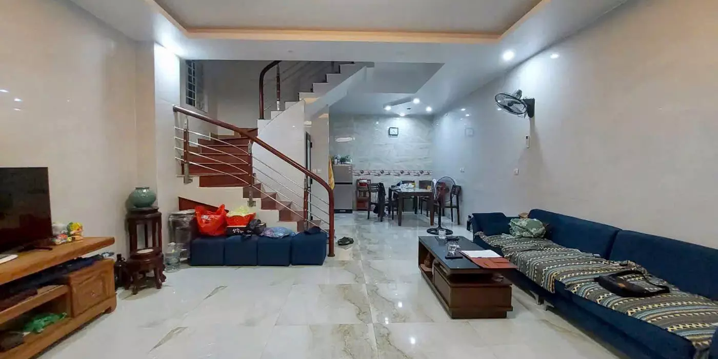 Hoàng Hoa Thám, Ba Đình - Nhà đẹp/ngõ thông/gần phố/6 ngủ/Diện tích lớn - 14.9 tỷ