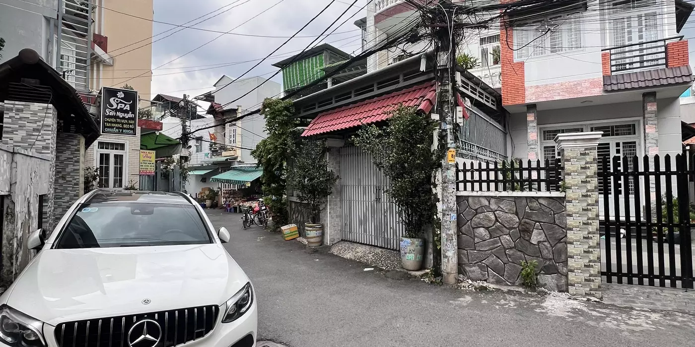 BÁN NHÀ HIẾM HXH TRUNG TÂM PHƯỚC LONG A, QUẬN 9,  71M2, 4PN, NHỈNHH 5.2 TỶ, CÁCH MẶT TIỀN 1 CĂN,