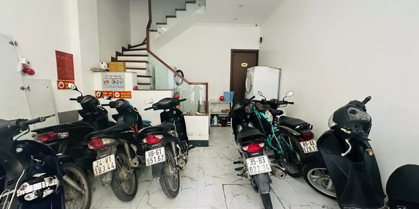 BÁN CCMN ĐẸP- SANG- XỊN, NGAY MẶT CHỢ, 7 PHÒNG KHÉP KÍN. DÒNG TIỀN 400tr/NĂM