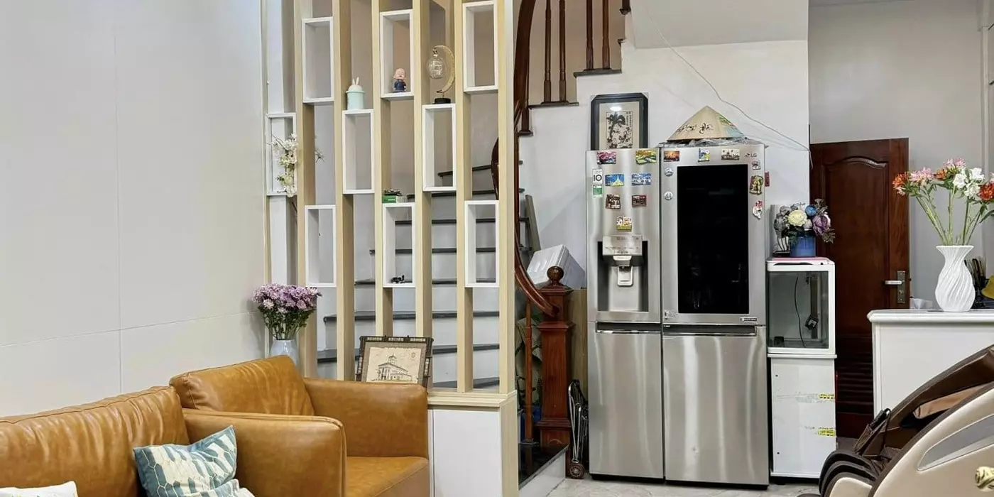 BÁN NHÀ GẦN ĐH GIAO THÔNG VẬN TẢI – NHÀ ĐẸP CẦU GIẤY – NGÕ NÔNG RỘNG – VÀI BƯỚC RA PHỐ – XÂY MỚI