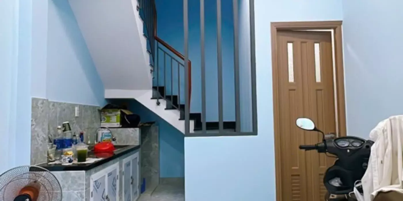 Nhà đẹp Ngang 3.5 x đúc 4  tấm DTSD 84 M2
Đoàn Văn Bơ p12 Q4 GIẢM 1 TỶ GẤP GẤP