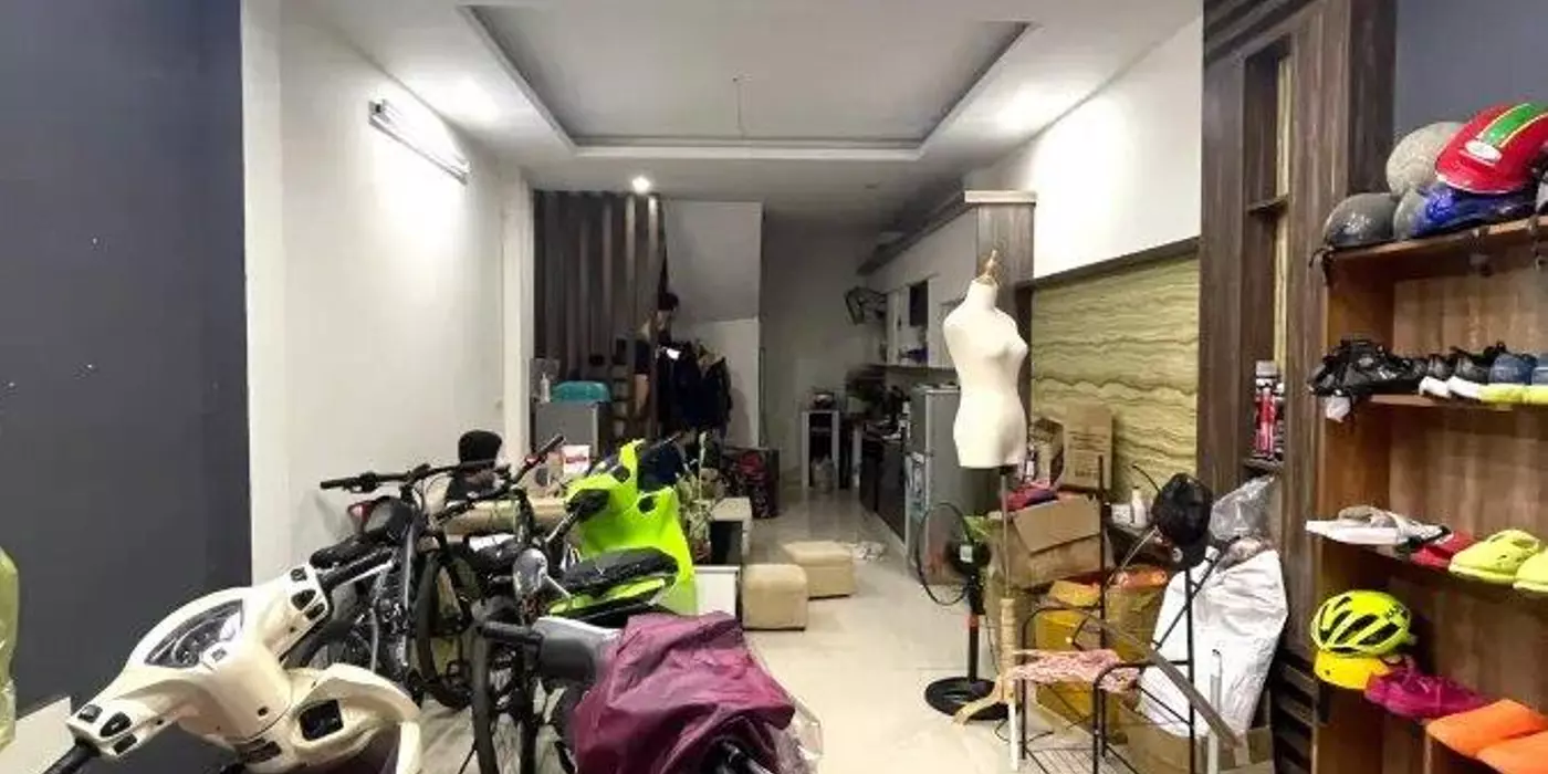 Nhà Chính Chủ Bán Căn 42m2, Thịnh Quang, Đống Đa,MT 4m, 5 tầng Kinh Doanh, mặt phố, Nhỉnh 8 tỷ