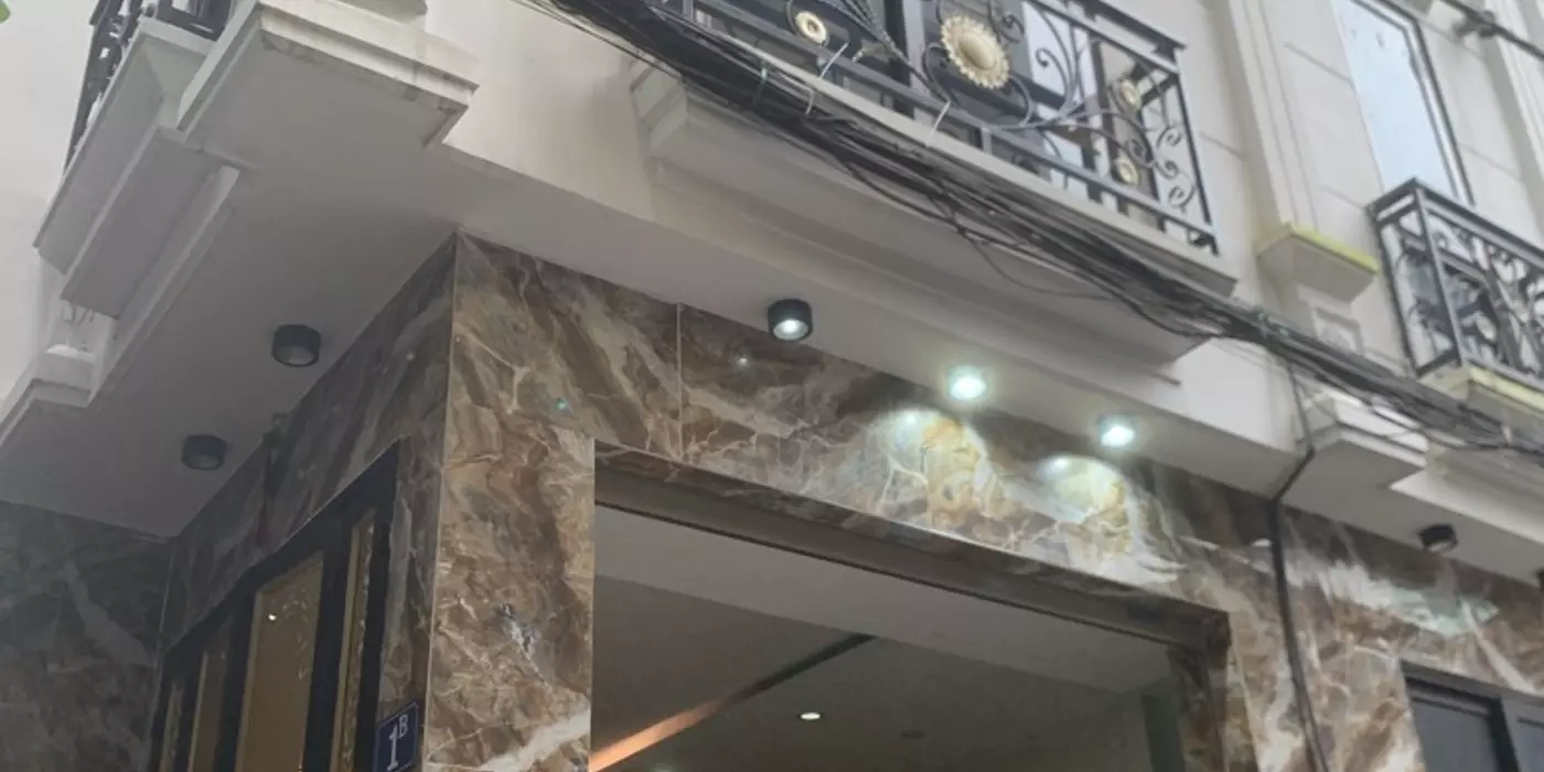 Bán nhà Kim Giang 36m x 6 tầng thang máy, lô góc 2 mặt tiền kinh doanh, ô tô lùi cửa giá chỉ 8 tỷ