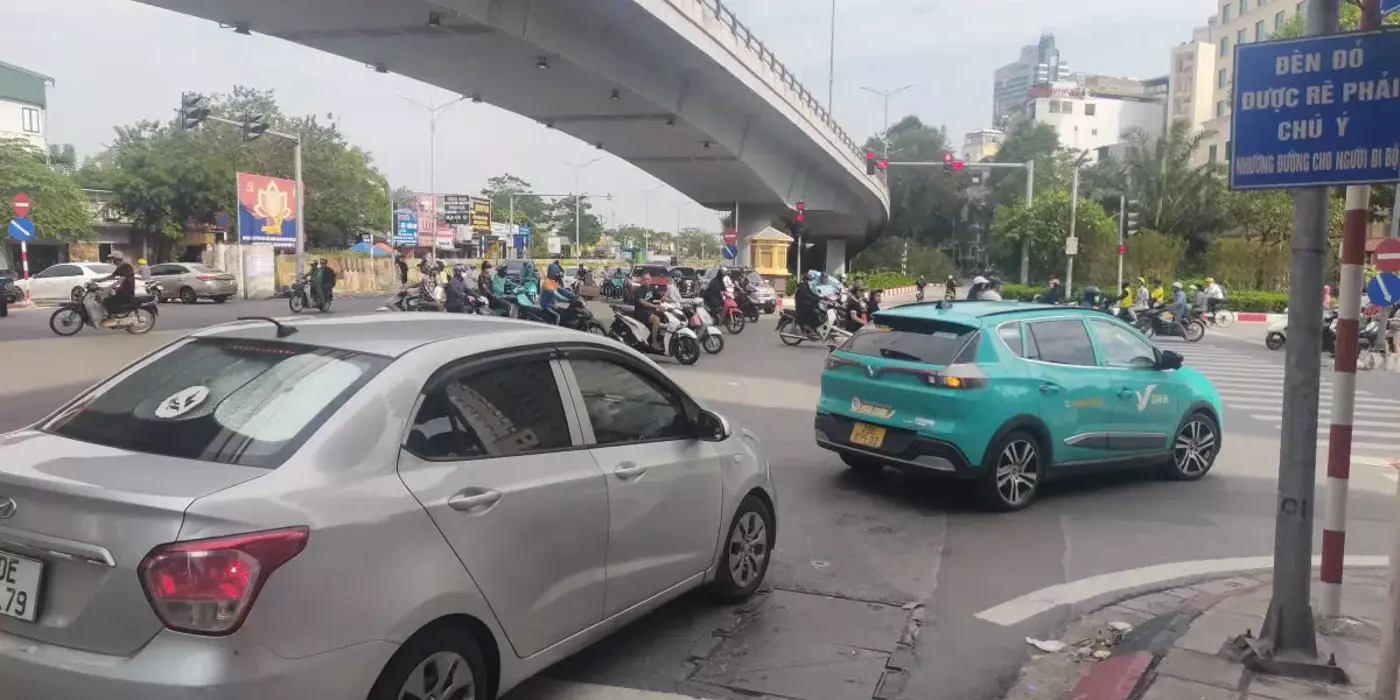 NGHI TÀM, TÂY HỒ, MẶT PHỐ  61M2 4 TẦNG, MẶT TIỀN 5M - KINH DOANH ĐỈNH- Ô TÔ – VỊ TRÍ TRUNG TÂM ĐẸP
