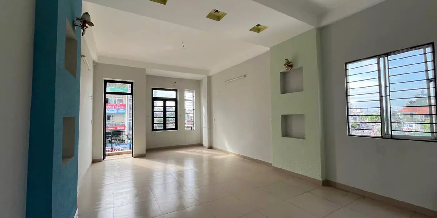 Chỉ 20tr.tháng. CHO THUÊ NHÀ 3 TẦNG MẶT TIỀN BÀ TRIỆU