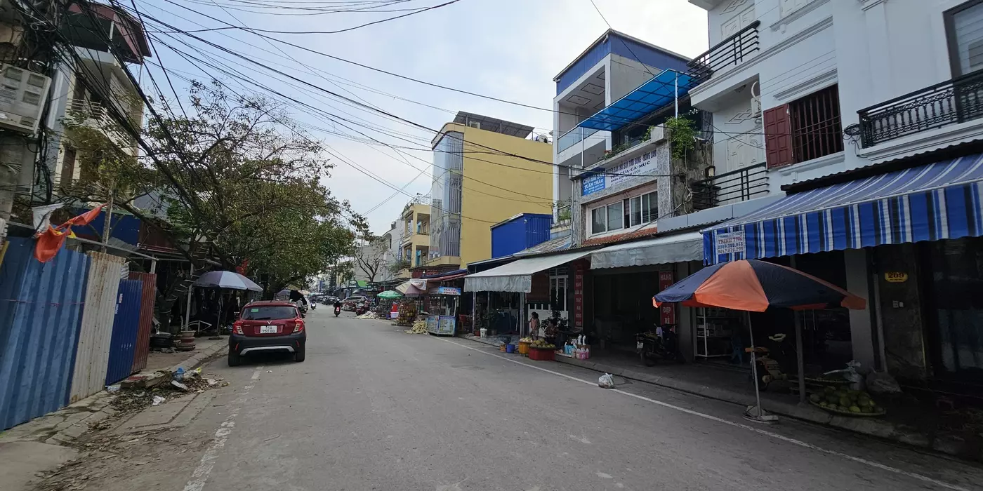 BÁN NHÀ MẶT PHỐ CHỢ LŨNG , ngang 5.0m ngay chợ Kinh Doanh Buôn Bán Tốt