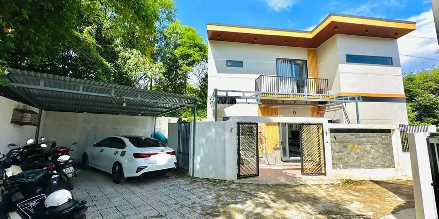 CẦN BÁN NHÀ ĐẸP 2 TẦNG FULL NỘI THẤT XỊN GẦN BÀU VÁ 1