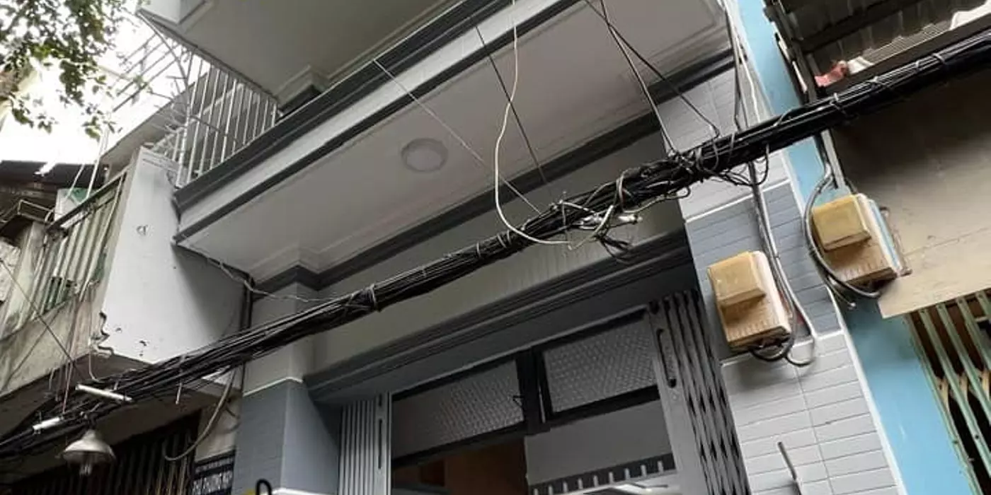 NHÀ NGON BỔ RẺ NGAY TRUNG TÂM 
- Bán nhà 246/ Nguyễn Tiểu La , P8, Quận 10 , giá 6 tỷ TL