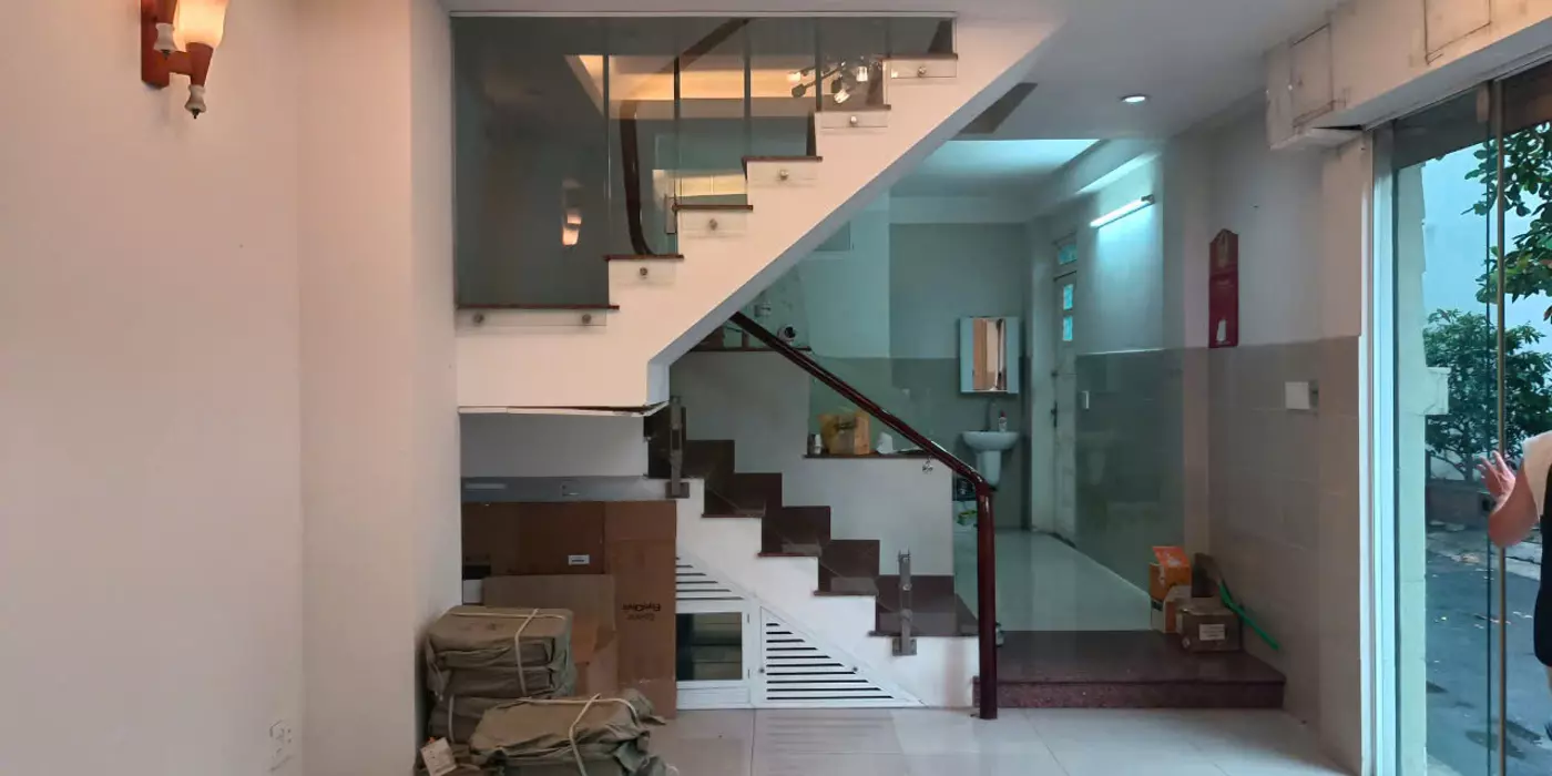 Cho thuê nhà hẻm xe hơi 7pn,tiện làm chdv chỉ 20 trieu,,p.26, Q.Bình Thạnh