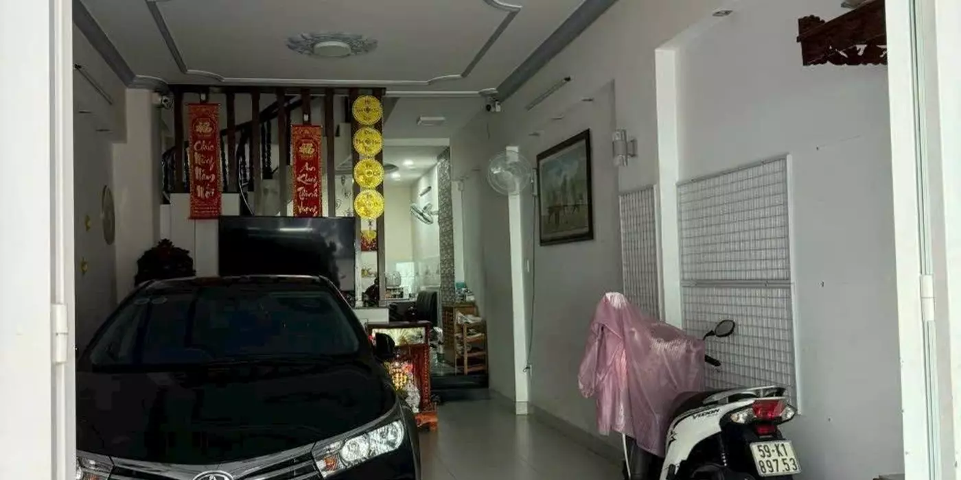 - QUẬN 5-Bán Nhà Mặt Tiền KD Trần Phú 4 Tầng 4X22 Sổ Vuông Đẹp, Hoàn Công Đủ