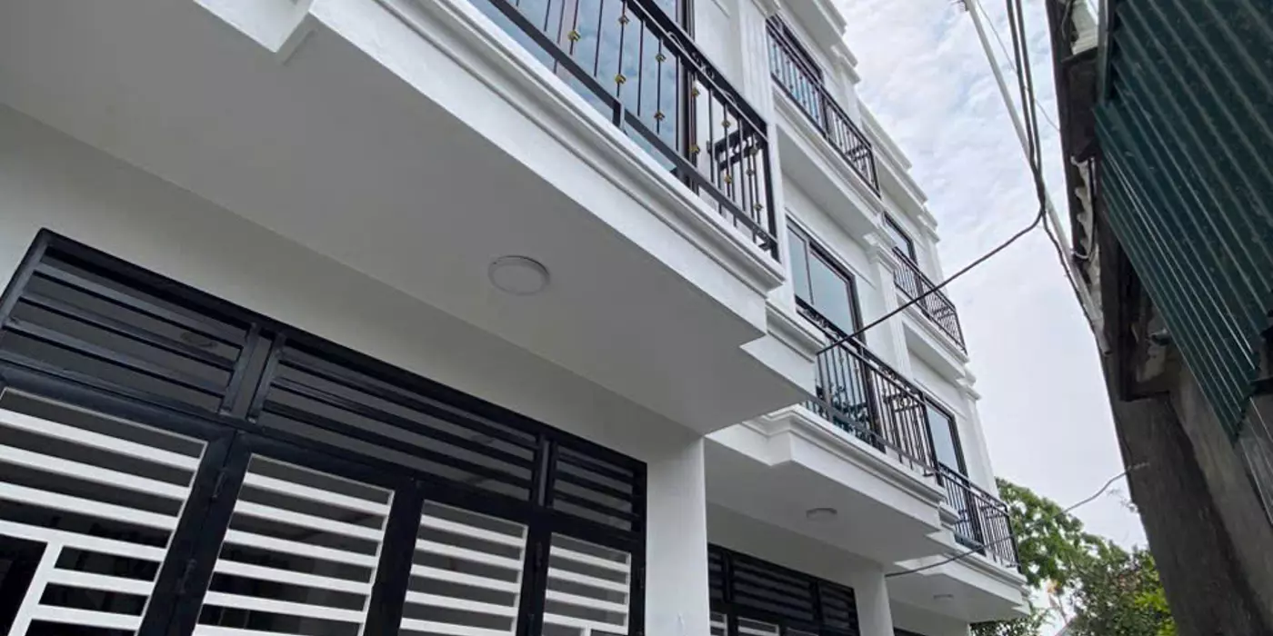 Bán Nhà Trung Tâm Chúc Sơn - Ô Tô Gần - Ở Ngay - Nhà 3 Tầng
