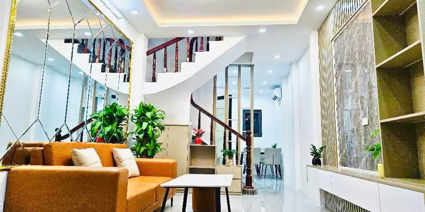 BÁN NHÀ LẠC LONG QUÂN 35M2 - GIÁ NHỈNH 6 TỶ - SỔ HOA HẬU  - 20M Ô TÔ TRÁNH - NGÕ THÔNG TRƯỚC NHÀ