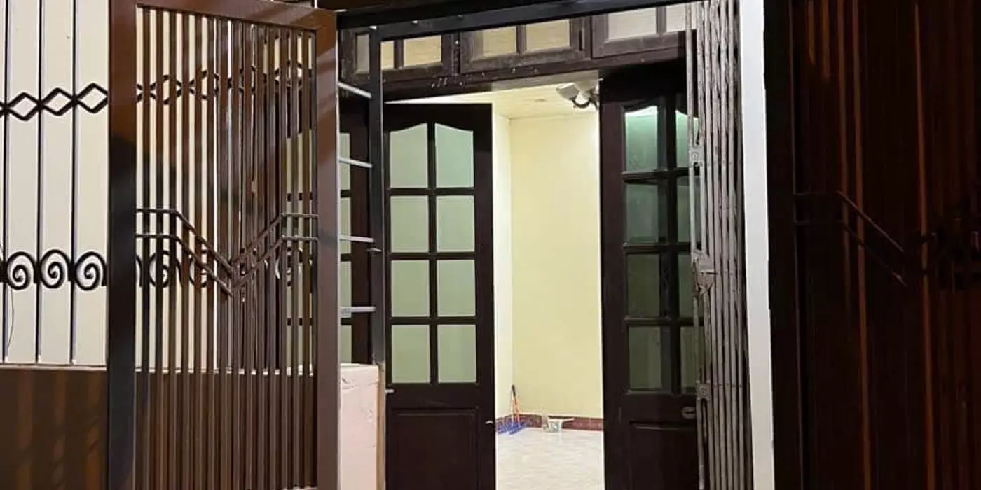 Bán nhà phố Minh Khai, Hai Bà Trưng 50m, 3 tầng, mt 4m. Giá: 14.5 tỷ