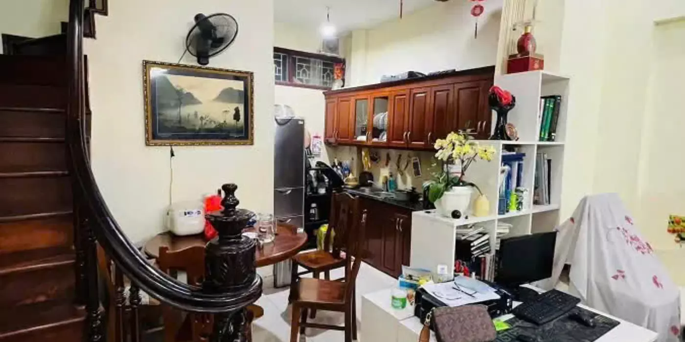 BÁN NHÀ HOÀNG HOA THÁM, TÂY HỒ, DÂN XÂY 40M2 4 TẦNG- MẶT TIỀN 4M- 2 MẶT THOÁNG - TẶNG FULL NỘI