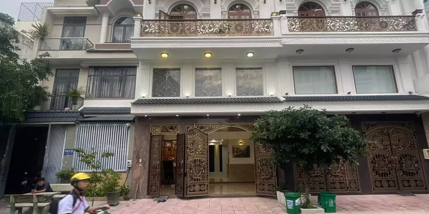 Khu Biệt thự 1 lửng 4 lầu 6,6x15m giá 10,5 tỷ Tân Chánh Hiệp 10. Quận 12