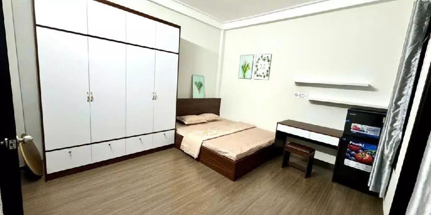 BÁN ĐẤT TẶNG NHÀ CẦU GIẤY 52M2 MẶT TIÈN 7.8M NGÕ RỘNG GẦN Ô TÔ TRÁNH