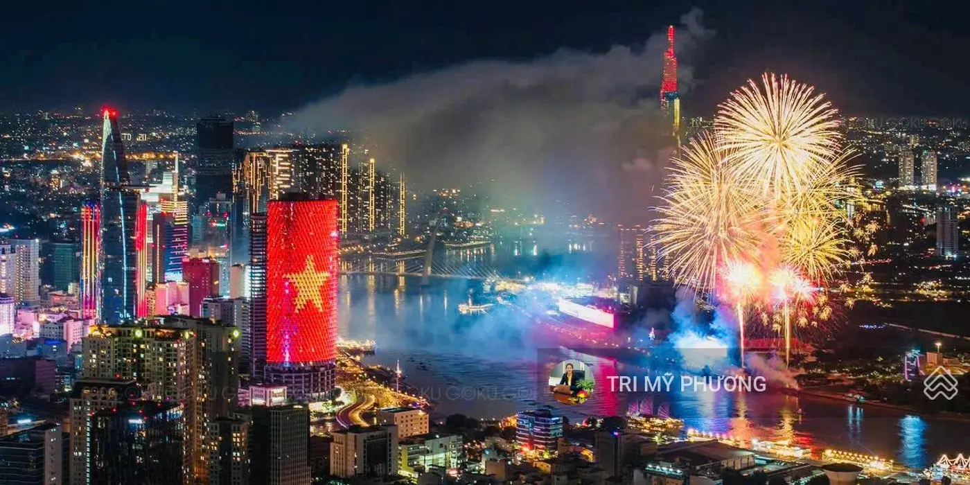 View pháo hoa rực rỡ đẹp nhất ở Opera - The Metropole, Quận 2 - cho thuê căn hộ 2PN vào ở ngay
