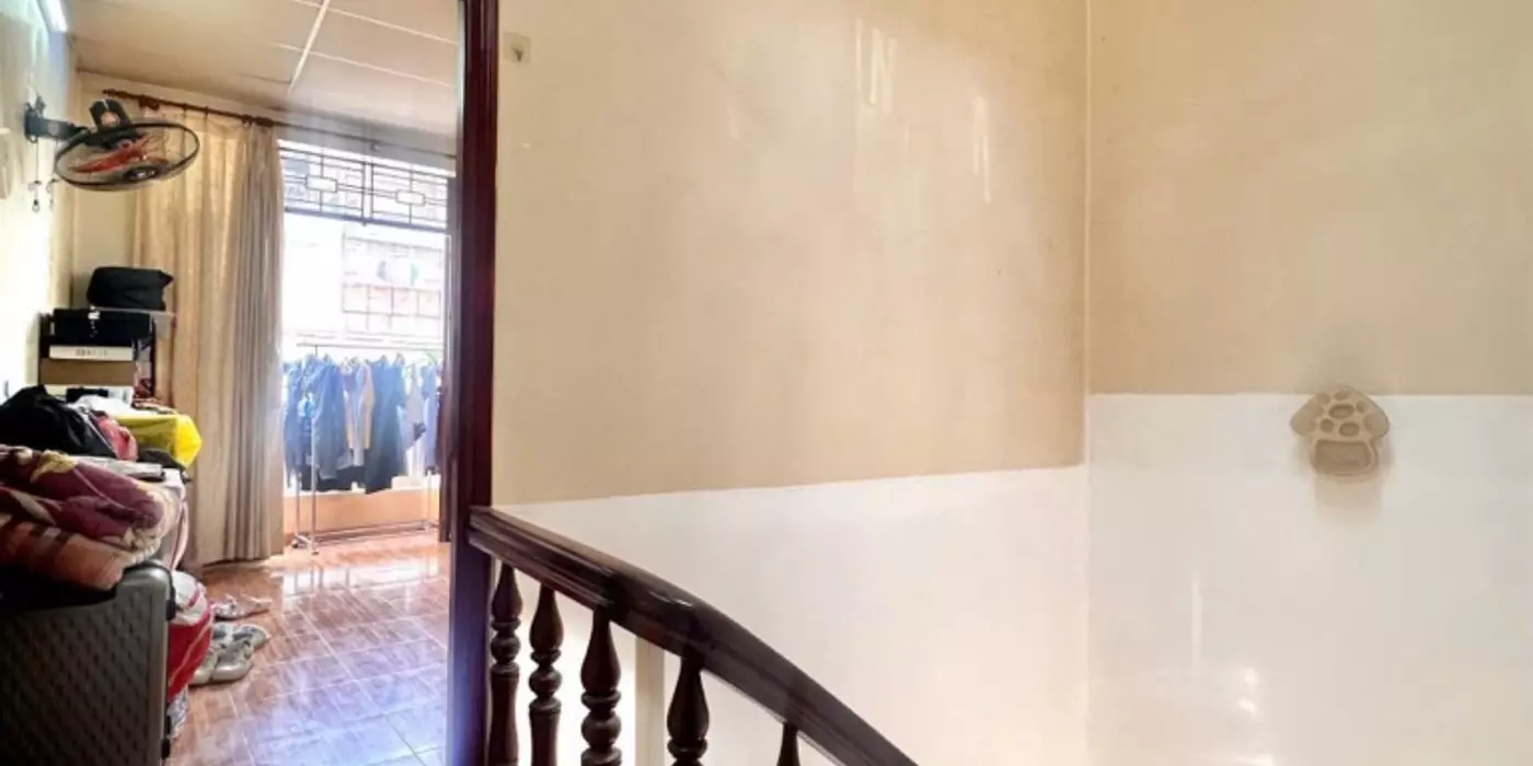 BÁN NHÀ QUẬN 10 MỚI TINH - 38M2 - 2 TẦNG - HẺM XE HƠI, NGAY CHỢ HOA HỒ THỊ KỶ - GẦN MẶT TIỀN -