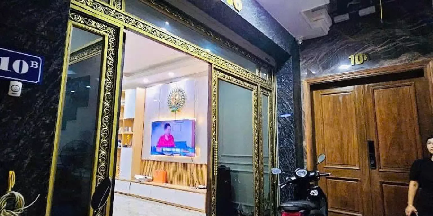 BÁN NHÀ VÕ CHÍ CÔNG CẦU GIẤY - MỚI ĐẸP Ở LUÔN - GẦN PHỐ - Ô TÔ 10M - VÀI BƯỚC RA PHỐ NHỚN VÕ CHÍ