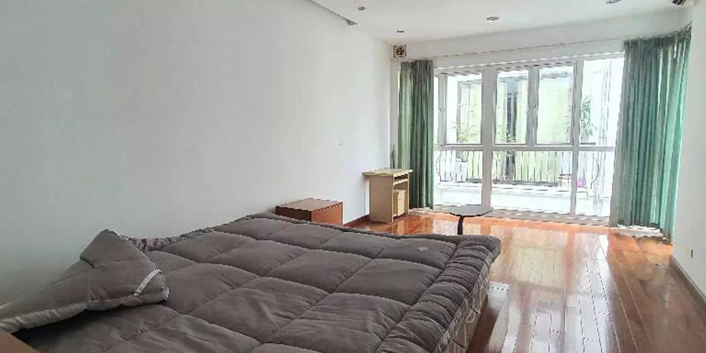 HIÊM - BỒ ĐỀ- 10M RA PHỐ, GẦN HỒ- DÂN XÂY- Ô CHƠ THANG MÁY 55M CHỈ HƠN 9TY