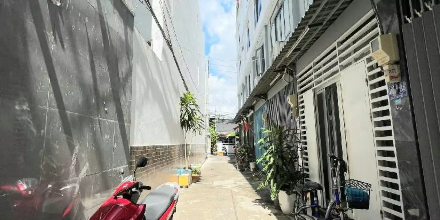 NGANG 3,6 X 6,3 ĐÚC 4,5 TẤM DƯỚI 2 TỶ Q7 BÙI VĂN BA
