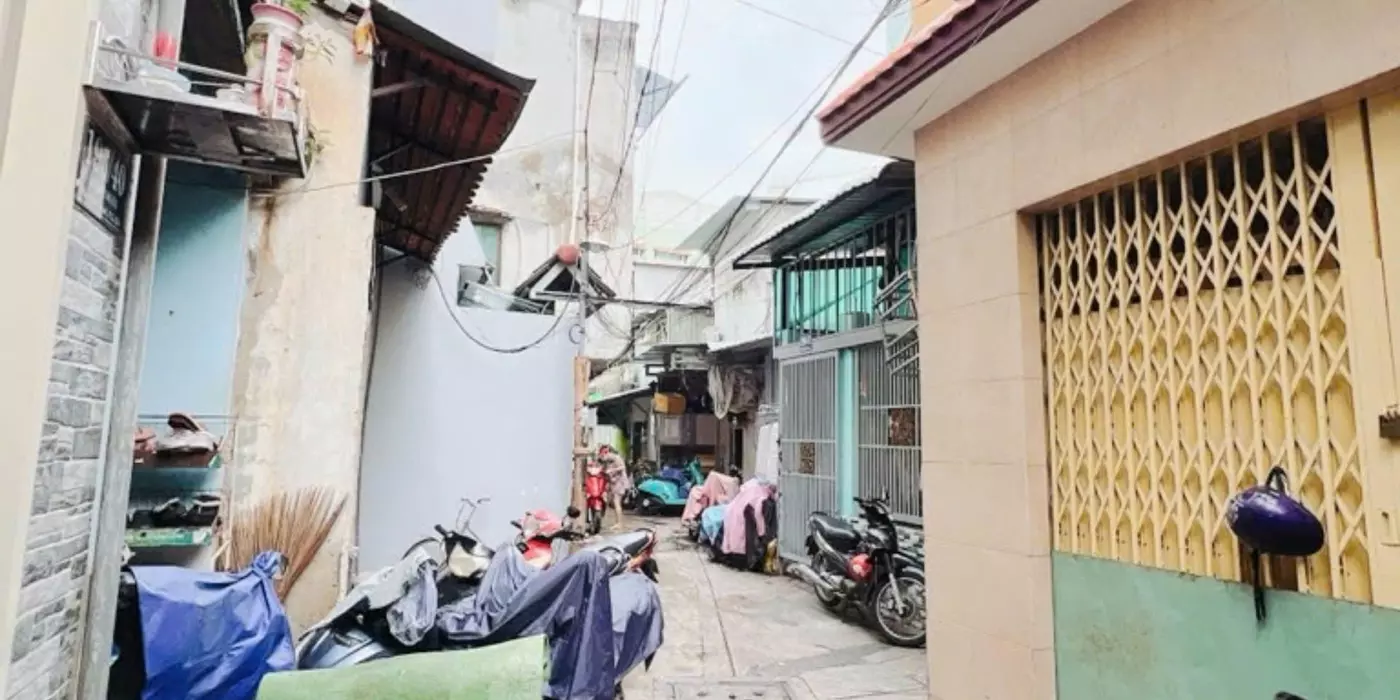 HẺM 3M DT NGANG 4 X 6 M
HƠN 2 TỶ Q4