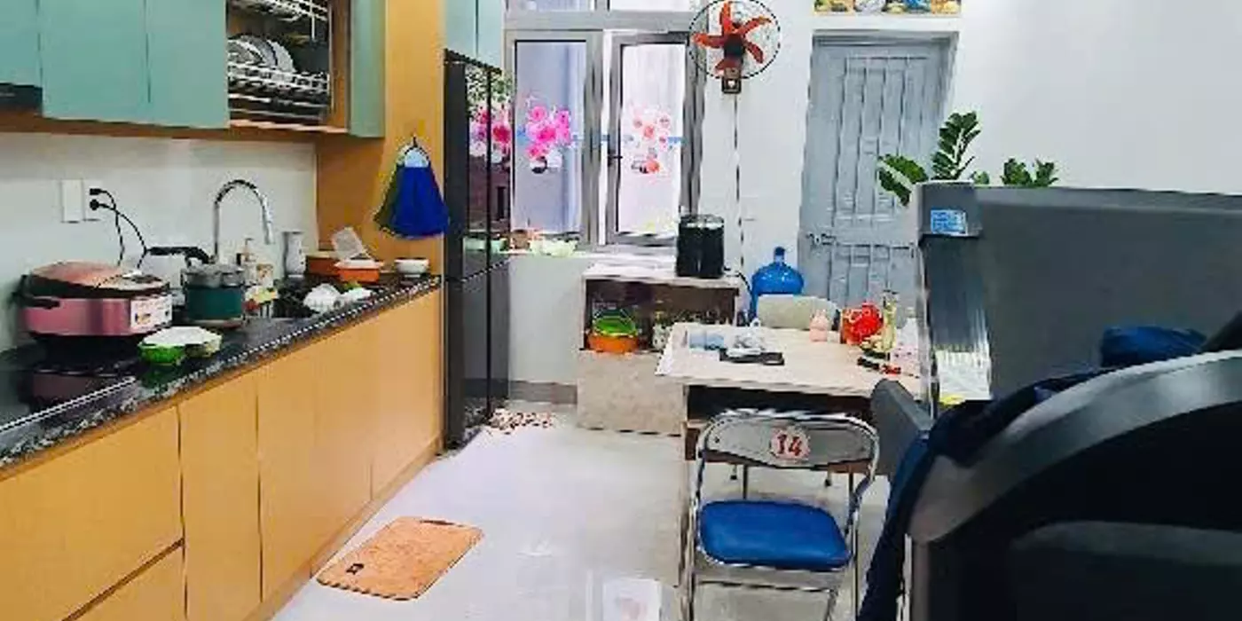 BÁN NHÀ ĐỨC GIANG, Ô TÔ ĐỖ CỬA, NGÕ THÔNG, 46M, NHỈNH 7 TỶ