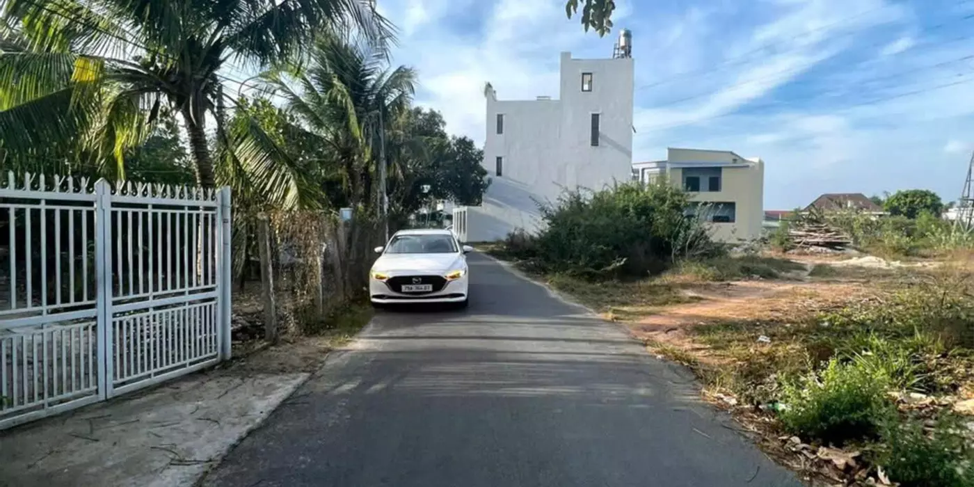 Bán nhanh lô đất mặt tiền đường nhựa Cầu Ké rộng 10m qh 13m Tp Nha Trang, Khánh hòa