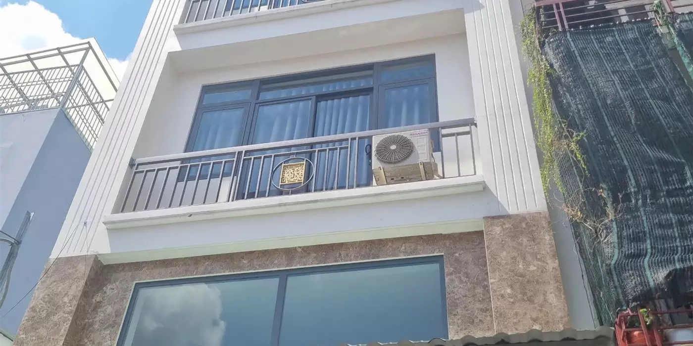 Bán tòa nhà CHDV đường Nguyễn Gia Trí (D2) 225m2 Hầm 6 tầng