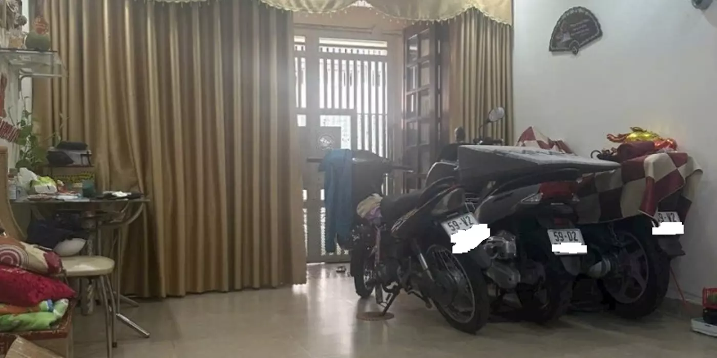 Ngay Bệnh Viện Hồng Đức - Hẻm 3m - (4 x 11.5)m - BTCT 2 Tầng