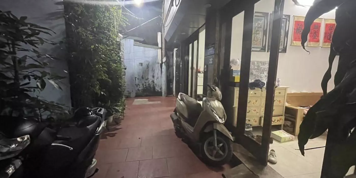 BÁN NHÀ PHÚ MỸ 32M2, 6 TẦNG. 6.6 TỶ