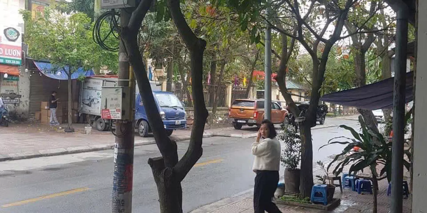 Cho thuê nhà mặt phố Vũ Xuân Thiều, 100m2,vỉa hè, kinh doanh đỉnh, 4 triệu