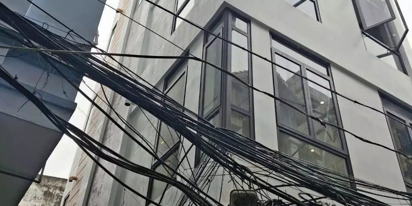 ĐƯỜNG 19/5-VĂN QUÁN -HÀ ĐÔNG-DT: 45m2-5TẦNG-MT: 8m- OTO NGỦ TRONG NHÀ-KINH DOANH-TẶNG FFUN NỘI