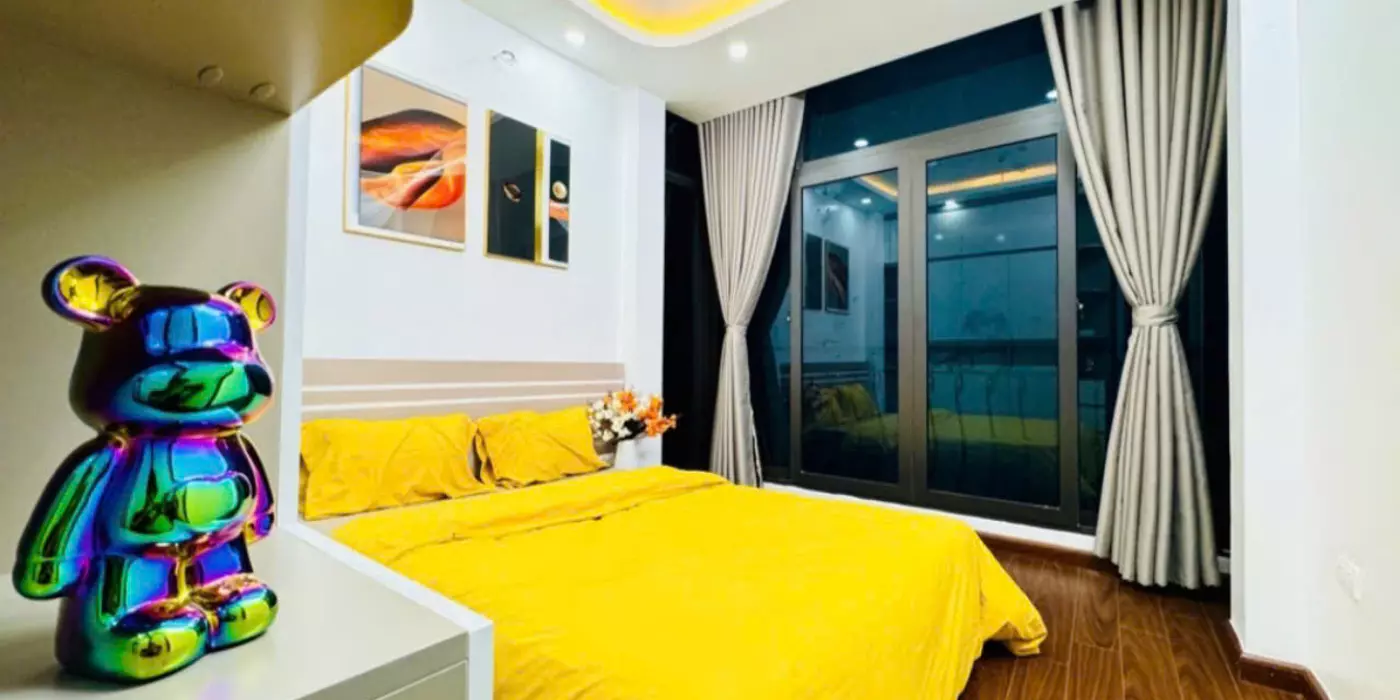 Bán nhà Văn Quám - Hà Đông. Lô Góc, Ô tô vào nhà, Kinh doanh đỉnh. Dt 50m*5 tầng, Mt 5m. Giá 9 tỷ