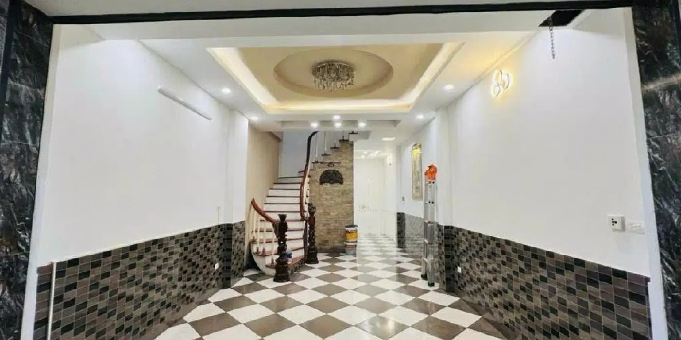 NGUYỄN KHANG - CẦU GIẤY KINH DOANH - Ô TÔ TRÁNH - Ô TÔ VÀO NHÀ 42M2 5 TẦNG 12,9 TỶ