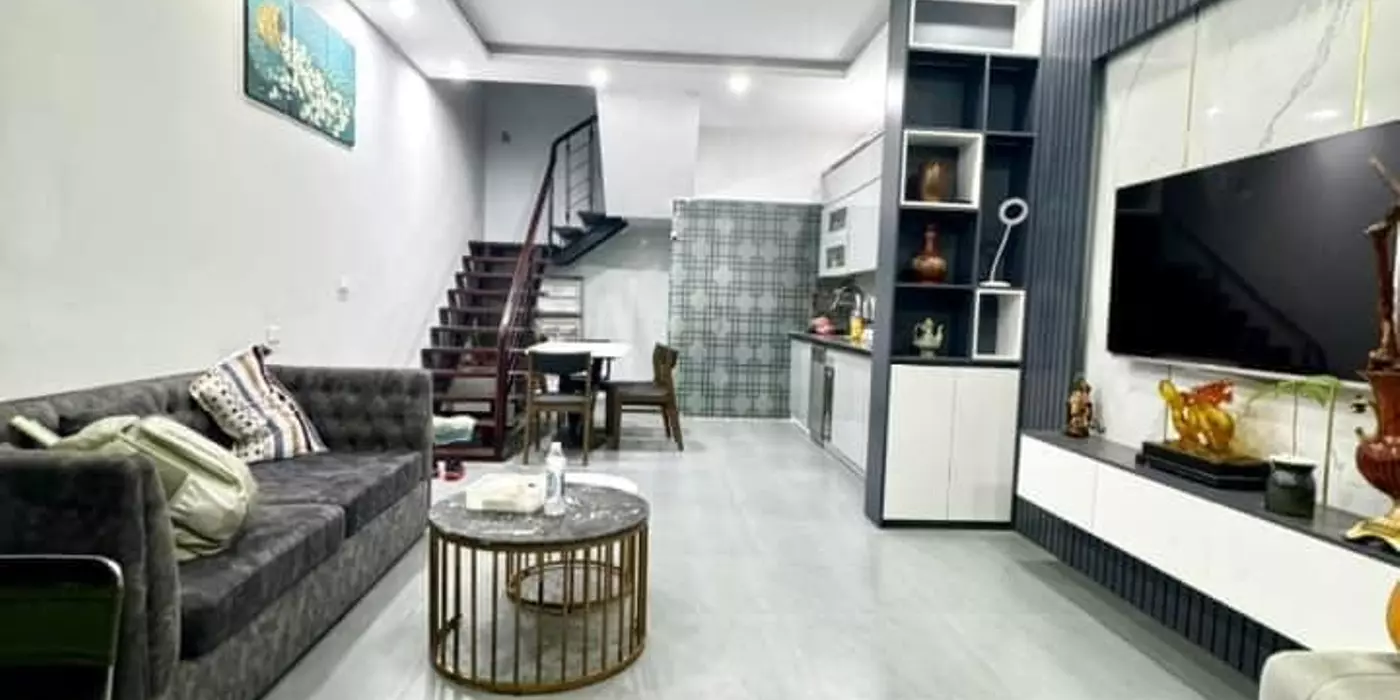 Bán nhà phố Dương Văn Bé, Hai Bà Trưng 44m, 5 tầng. Giá: 7.8 tỷ