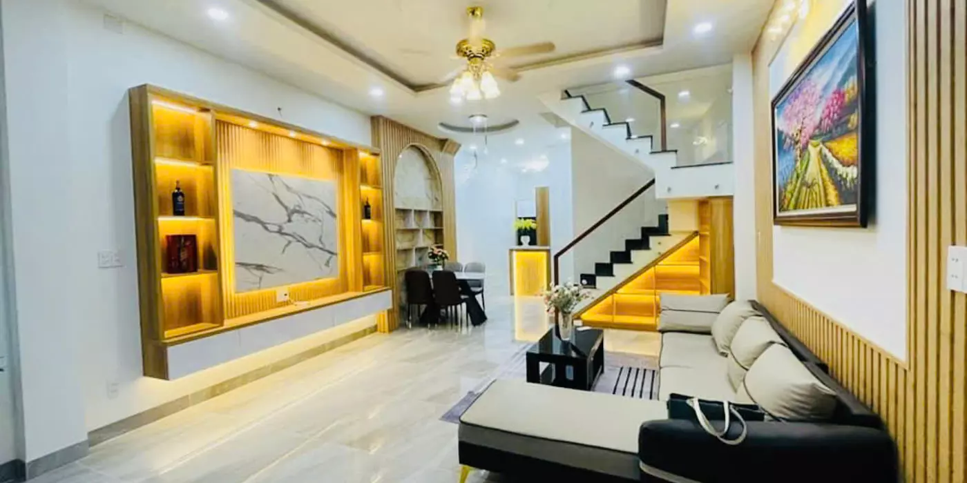 Bán nhà MT gần Nguyễn Duy Trinh, Bình Trưng, đường 8m ,4 tầng , 120m2,ngang 4m, dòng tiền