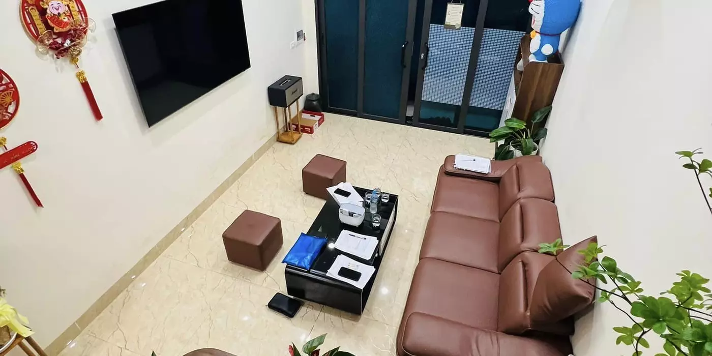 Nhà Đẹp 4 Tầng Thổ Quan, Đống Đa, Ngõ Thông, 2 Ô Tô Tránh Nhau, DT 35m2, Full Nội Thất, Nhỉnh 7 Tỷ.