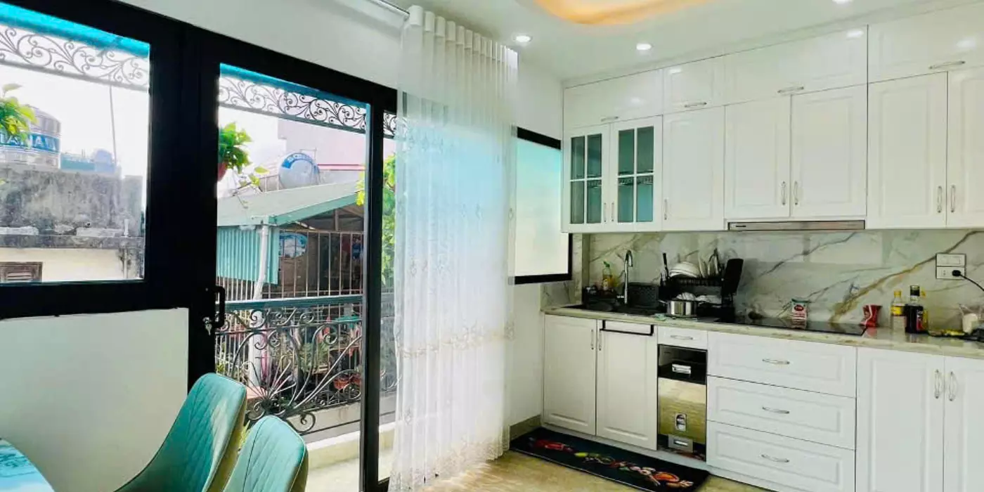 Khương Đình, 40m2, 5 tầng, mặt tiền 5m, Ô tô sát nhà, Giá 7,x tỉ, LH 0904690958