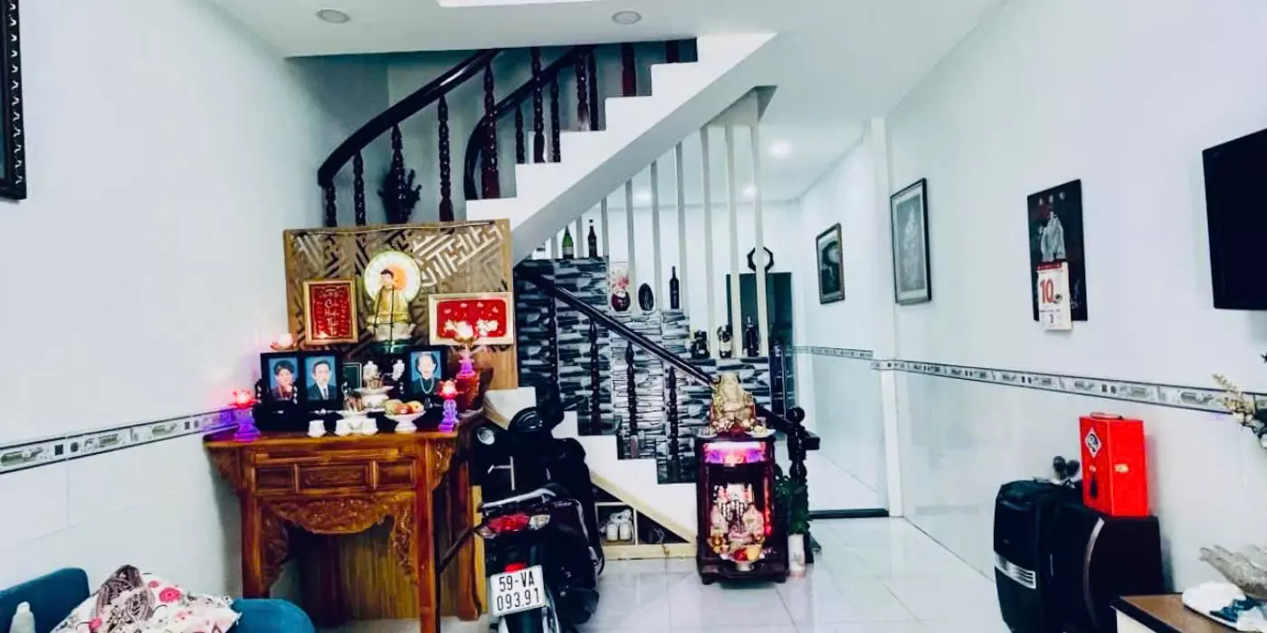 Bán nhà Nguyễn Cửu Vân, P.17 ,HXH , 79m2,3 tầng, 5x15m, không QH