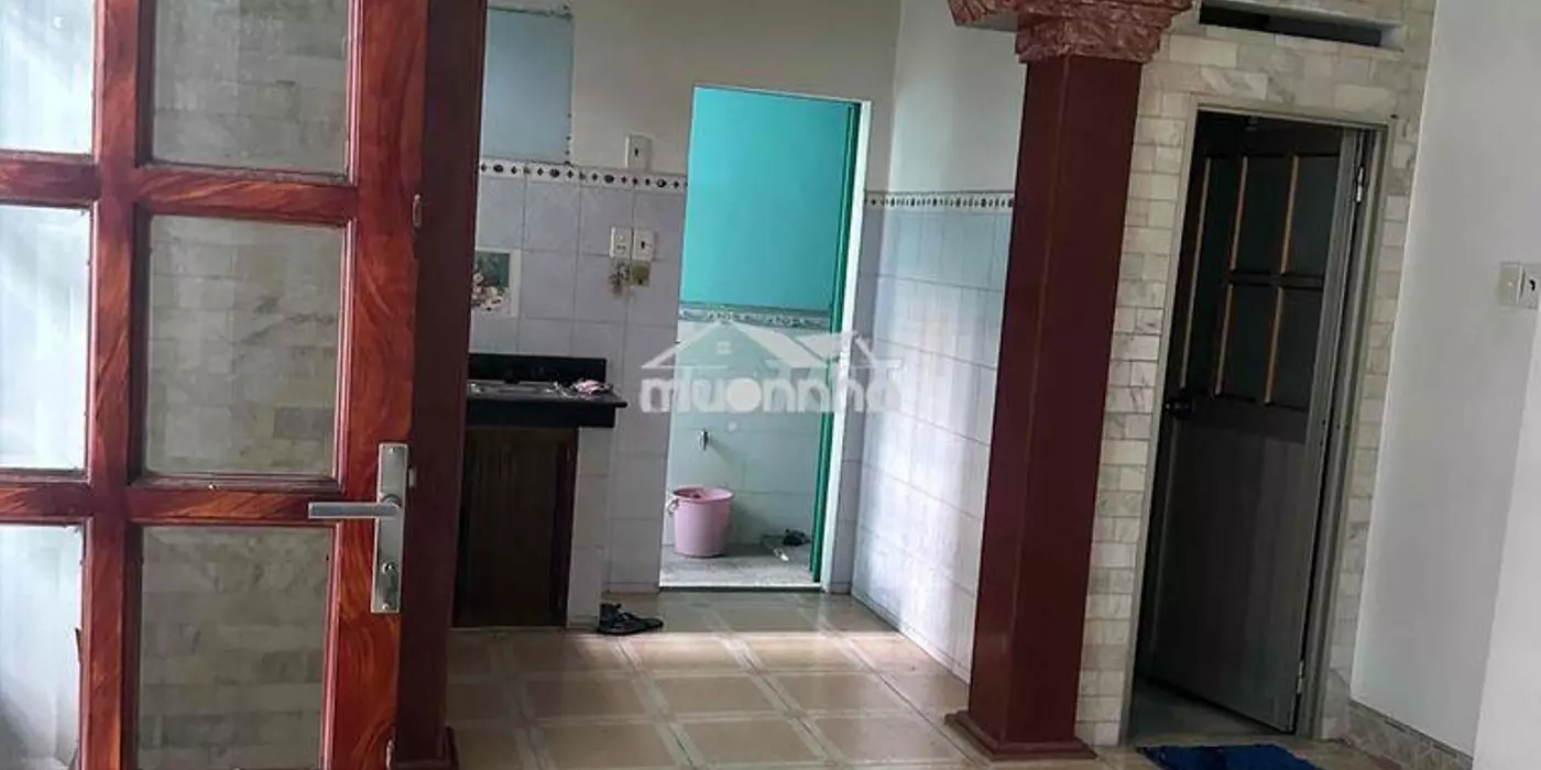 🍀 Nhà hẻm CMT8, 6x8m, 3 phòng ngủ, có máy lạnh, chỉ 12 triệu 🍀