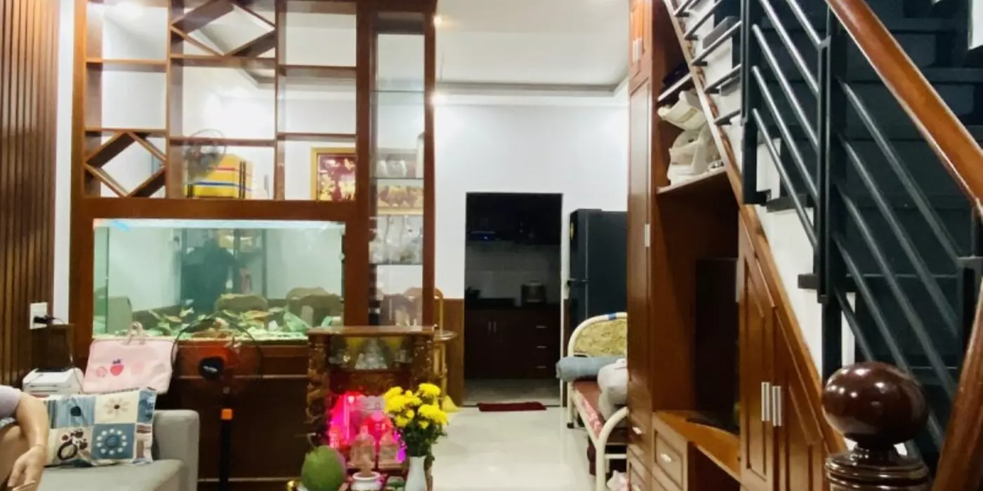Ngay Nhà thờ Giáo xứ Tân Hưng - Hẻm 3.5m - (4 x 10.1)m - BTCT 2 Tầng